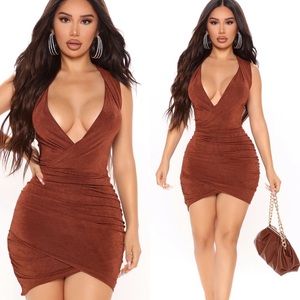 Brown Ruched Mini Dress 🔥